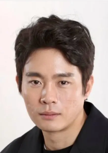 Kim Dong Young Nationality, Age, Born, Gender, Kim Dong Young is a South Korean actor.