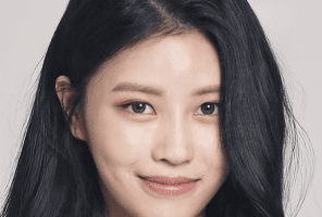 Lee Mi Joo Nationality, Age, Born, Gender, Lee Mi Joo, also known as Mijoo, is a South Korean singer and actress under Woollim Entertainment.