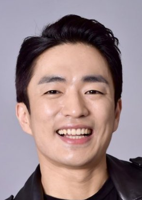 Jung Moon Sung Nationality, Born, Gender, Jung Moon Sung is a South Korean actor.
