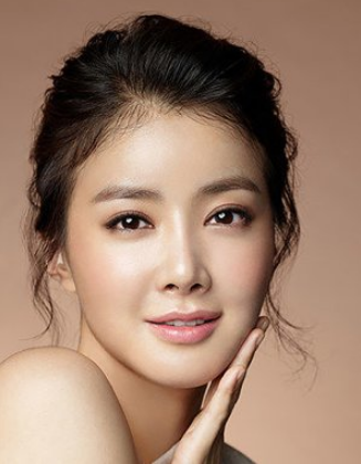 Lee Si Young Nationality, Born, 이은래, Gender, Lee Si Young, born Lee Eun Rae is a South Korean actress, model, singer, and retired boxer.