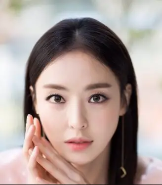Lee Da Hee Nationality, Born, 이다희, Gender, " I Can Hear Your Voice". Lee Da-Hee is a South Korean version, singer, television, and movie actress beneath Huayi Brothers.