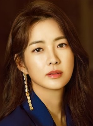 Lee Yo Won Nationality, Born, 이요원, Gender, Lee Yo Won is a South Korean actress. The couple has daughters & one son (born in Dec 2003, May 2014, and May 2015).