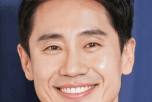 Shin Ha Kyun Nationality, Born, Gender, Shin Ha Kyun is a South Korean actor who first trained as a stage actor at the Seoul Institute of the Arts.