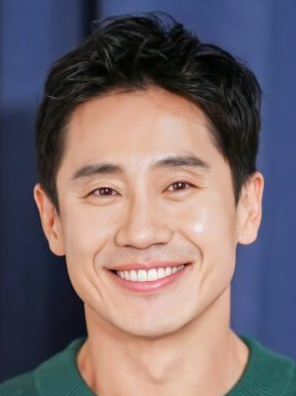 Shin Ha Kyun Nationality, Born, Gender, Shin Ha Kyun is a South Korean actor who first trained as a stage actor at the Seoul Institute of the Arts.
