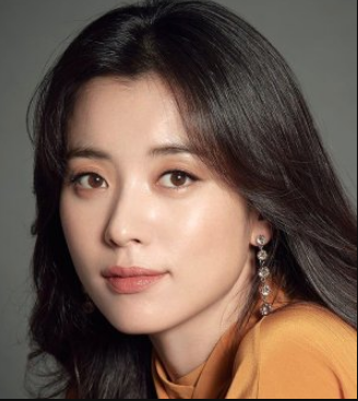 Han Hyo Joo Nationality, Age, 한효주, Born, Gender, Han Hyo Joo is a South Korean actress beneath BH Entertainment.