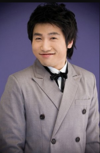 Yoo Se Yoon Nationality, Age, Born, 유세윤, Gender, Yoo Se Yoon is an actor and comedian, born in Seoul, South Korea.