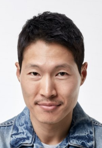 Eom Ji Man Nationality, 엄지만, age, Born, Gender, Eom Ji Man is a South Korean version and an actor.
