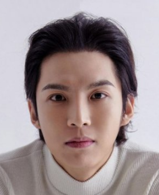 Choo Suk Young Plot, Nationality, Age, Born, 추석영, Gender, Choo Suk Young is a South Korean actor, underneath Dana Entertainment.