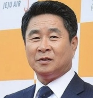 Today, Together 2 Plot, Nationality, Age, Born, 기주봉, Gender, Ki Joo Bong is a South Korean actor who debuted in 1977.