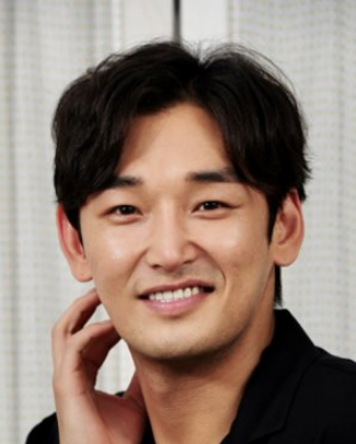 Kang Shin Hyo Nationality, Age, Born, Gender, 강신효, Plot, Kang Shin Hyo is a South Korean actor.
