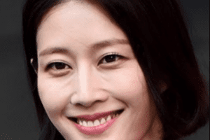 Lee Hyun Yi Nationality, Gender, 이현이, Born, Age, Plot, Lee Hyun Yi is a South Korean version, TV Personality, and actress under ESteem Entertainment.