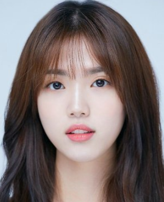 Yoon Seo Ah Nationality, Age, 윤서아, Gender, Born, Plot, Yoon Seo Ah is a South Korean actress.