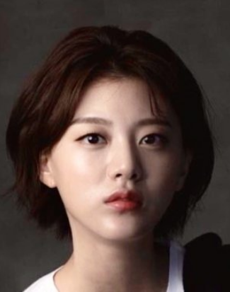 Baek Soo Hee Biography, Nationality, Born, Gender, Plot, Baek Soo Hee is a South Korean actress who made her appearing debut in 2014.