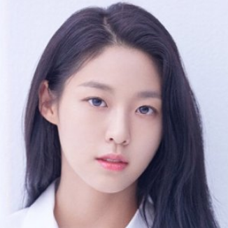 Kim Seol Hyun Nationality,김설현, Biography, Age, Born, Gender, Plot, Debuted on July 30, 2012, as part of the lady organization AOA.