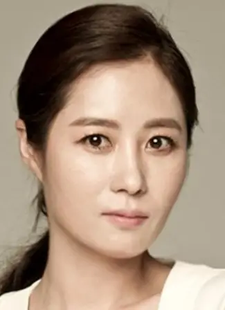 Moon So Ri Nationality, Gender, Biography, Age, Plot, Moon So Ri is a South Korean actress, director, and scriptwriter.