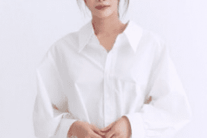 Moon Seo Youn Nationality, Gender, Age, Born, Plot, Moon Seo Youn is a South Korean actress managed by using Hinge Entertainment.