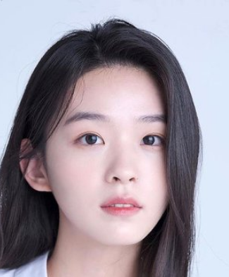 Kim Si Eun Nationality, Plot,김시은, Age, Born, Biography, Kim Si Eun is a South Korean actress and model controlled through Management Romantic.