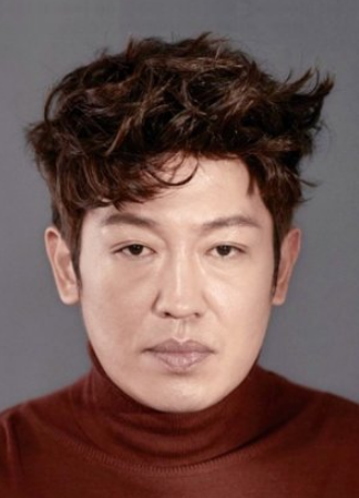 Heo Sung Tae Nationality, Born, Age, Gender, 허성태, Plot, Heo Sung Tae, born in Busan, is a South Korean actor with over 60 film and television credits.