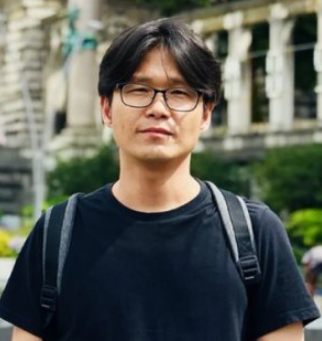 Yi Seung Jun Nationality, Gender, Age, Born, Biography, 이승준, Plot, Seung-Jun Yi is a documentary director/manufacturer born in Busan, South Korea, 1971 and based totally in Seoul.
