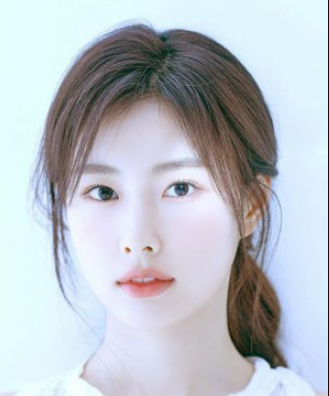 Kang Hye Won Nationality, Biography, Age, Born, 강혜원, Gender, Plot, Hyewon changed into born in Yangsan, South Gyeongsang, South Korea. She is under 8D Creative.