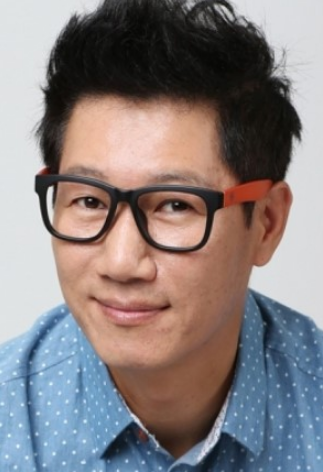Ji Suk Jin Nationality, Born Age, Gender, Biography, Plot, Ji Suk Jin is a South Korean comedian and broadcaster.