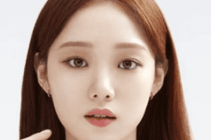 Lee Sung Kyung Nationality, Gender, Age, Born, 이성경, Biography, Plot, Lee Sung Kyung is a South Korean actress and version.
