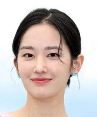 Jeon Jong Seo Nationality, Age, Biography, Born, 전종서, Gender, Plot, Jeon Jong Seo is a South Korean actress born in Seoul.