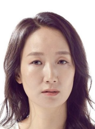 Lee Chae Kyung Nationality, Biography, Age, Born, Gender, 이채경, Plot, Lee Chae Kyung is a South Korean movie, drama and musical actress.