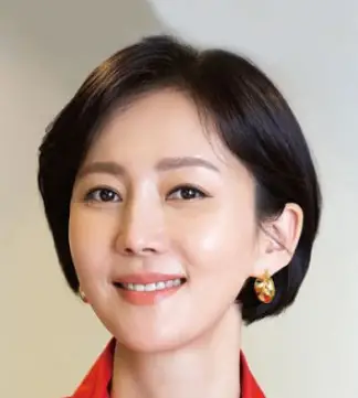 Yeom Jung Ah Nationality, Gender, Age, Born, Biography, 염정아, Plot, Yum Jung Ah is a South Korean actress.