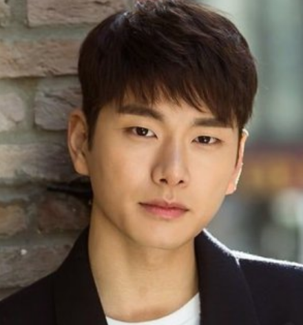 Lee Yi Kyung Nationality, Gender, Age, 이이경, Biography, Plot, Lee Yi Kyung is a South Korean actor beneath HB Entertainment.