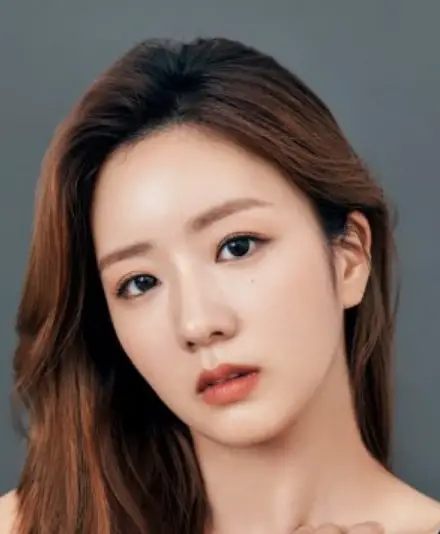 Yoon Bo Mi Biography, Plot, Age, Born, 윤보미, Gender, Yoon Bo Mi, born in Suwon, is a South Korean actress and member of the woman group Apink beneath IST Entertainment.