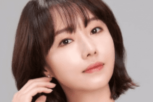 Lee Jung Hyun Nationality, Born, Age, Plot, 이정현, Biography, Gender, Lee Jung Hyun is a Korean pop singer and actress under Pine Tree Entertainment.