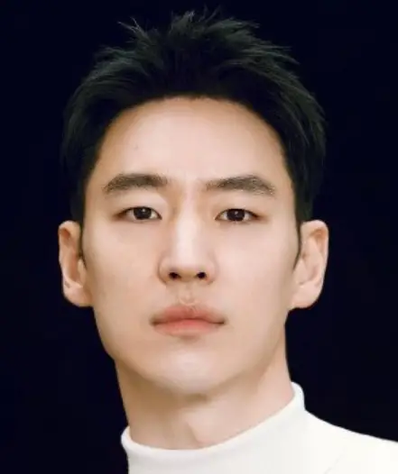 Lee Je Hoon Nationality, Age, Born, Gender, 이제훈, Biography, Plot, Lee Je Hoon is a South Korean actor who started his career in indie movies.