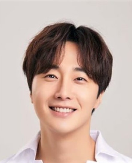 Jung Il Woo Nationality, Born, Age, 정일우, Gender, Biography, 정일우, Plot, Jung Il Charm is a South Korean model and entertainer.