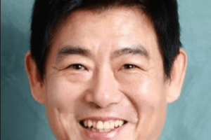 Sung Dong Il Nationality, Age, Born, Gender, 성동일, Plot, Sung Dong Il is a South Korean actor.