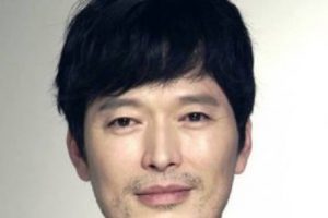 Jung Jae Young Nationality, Born, Biography, 정재영, Plot, Age, Gender, Jung Jae Youthful featured in the film noir No Blood No Tears (2002).