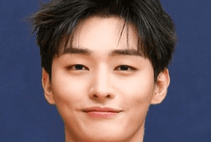 Yoon Ji Sung Nationality, Gender, Born. Age, 윤지성, Plot, Yoon Ji Sung is a South Korean vocalist and entertainer under DG Entertainment.