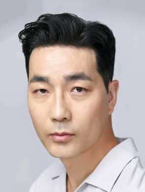 Ha Do Gwon Nationality, Plot, Biography, Age, Born, 김용구, Gender, Ha Do Gwon, born Kim Young Gu, is a South Korean actor and musical actor.