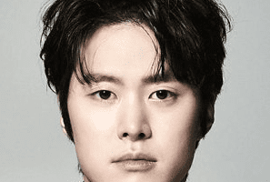 Gong Myung Plot, Nationality, Age, Born, 공명, Biography, Gender, Gong Myung, original name Kim Dong Hyun, is a previous individual from 5urprise, a five-part entertainer bunch that spread out into music, CFs, and theatrical presentations.