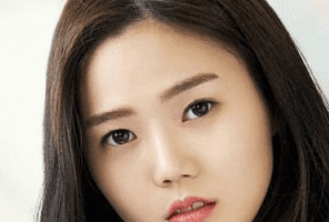 Choi Hyo Jung Plot, Age, Born, Biography, Nationality, 최효정, Gender, Choi Hyo Jung is the pioneer, lead singer, and lead artist of the South Korean young lady.