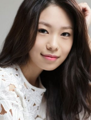 Park Ji Soo Biography, 박지수, Nationality, Gender, Age, Born, Plot, Park won the Best New Entertainer grant at the 34th Blue Mythical serpent Film Grants for her job in "Mai Ratima".