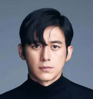 Go Soo Nationality, Age, 고수, Biography, Gender, Born, Plot, Go was granted the New Star Grant at the 42nd Daejong Celebration. His new venture in late 2005 is a show parody Wed A Tycoon.