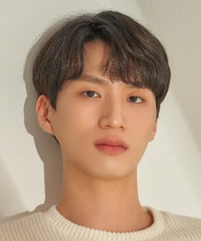 Jeon Jun Ho Biography, Age, 전준호, Gender, Nationality, Born, Plot, Jeon Jun Ho is a model, entertainer, and contemporary artist.