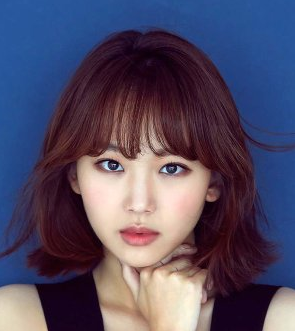 Jin Ki Joo Nationality, Biography, Gender, Age, 진기주, Born, Plot, She plays played supporting parts in TV dramatizations Second 20s, Moon Darlings: Red Heart Ryeo, and Dim.