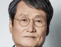 Moon Sung Geun Plot, Biography, 문성근, Nationality, Age, Born, Gender, who battled for a majority rules government close by Kim Dae Jung under the tactical system drove by Park Chung Hee during the 1970s and was a notable supportive of unification dissident.