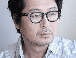 Kim Yoon Seok Nationality, Gender, Age, 김윤석, Biography, Born, Plot, He played the antagonist of Woo Chi, Hwa Dam, in the critically acclaimed films.