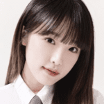 Choi Ye Na Nationality, Gender, Age, 최예나, Born, Biography, Plot, She took part in the endurance show "Produce 48" (2018) positioning fourth, making it in the last setup of IZ*ONE.