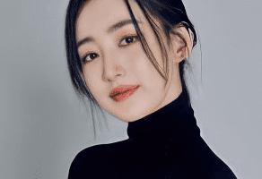 Shin Bo Ra Nationality, Plot, Age, 신보라, Biography, Born, Gender, She has endorsed with them as an entertainer and presently goes as Shin Bo Ra.
