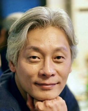 Lee Hwang Ui Nationality Plot, 이황의, Age, Biography, Born, Gender, Lee Hwang Ui is a South Korean stage entertainer, a melodic entertainer, and an entertainer.