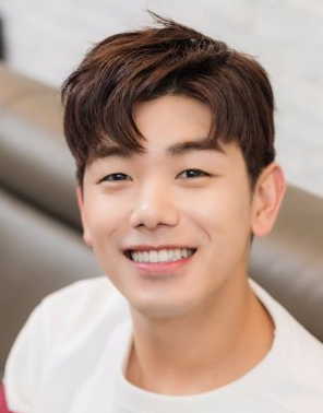 Eric Nam Nationality, Plot, 남윤도, Age, Born, Biography, Gender, Plot, Eric and his siblings made an organization called Plunge Studios.